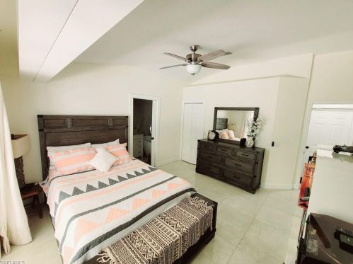 170 15th St, Naples FL 34117-3337 exterior