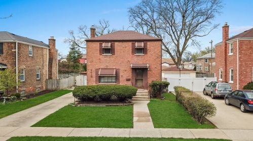 2418 16 Ave, Broadview IL 60155-4015 exterior