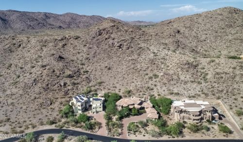 13841 Cyn Dr, Phoenix AZ 85016-2403 exterior