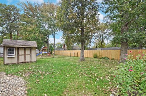 15657 Embers Dr, Mishawaka IN 46545-1503 exterior