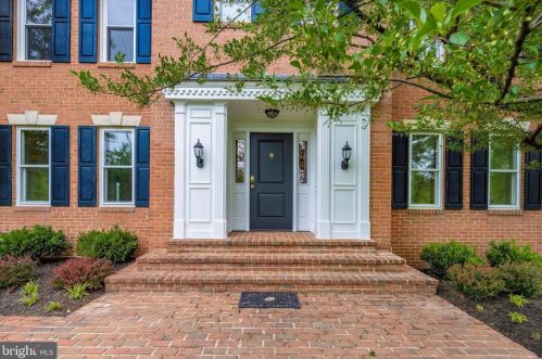 17612 Bowie Mill Rd, Rockville, MD 20855-1605