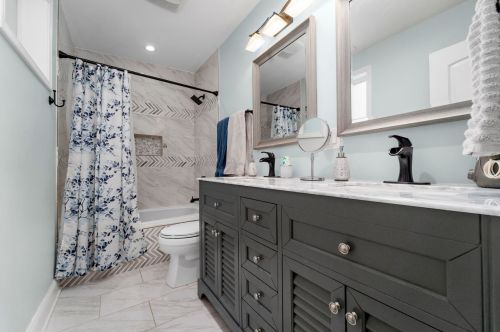 8354 Kilpatrick Ave, Chicago IL 60652-3517 exterior