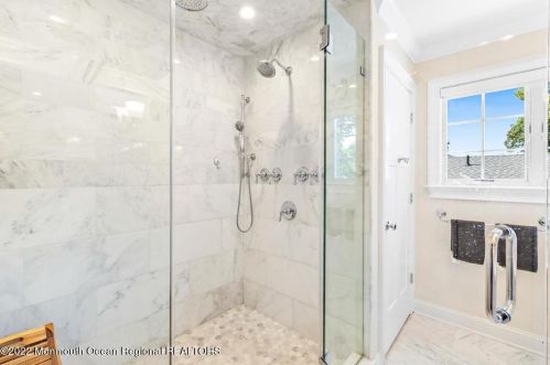 33 Park Ave, Locust NJ  07760-1523 exterior