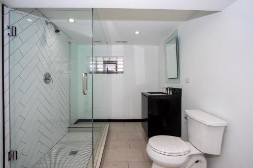 7659 Indiana Ave, Chicago IL 60619-2330 exterior