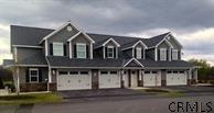 190 Paddock Cir, Schenectady, NY 12306-2561