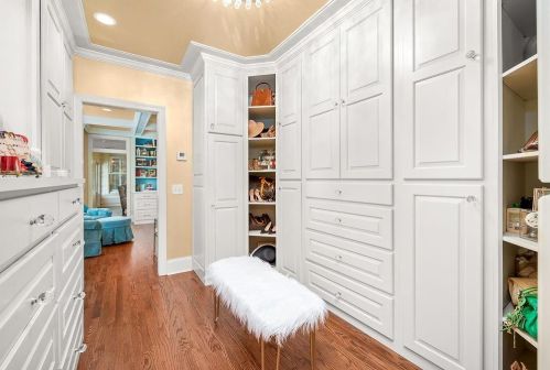 1647 Riverside Dr, Gainesville GA 30501-1837 exterior