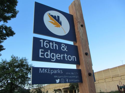 4968 16 St, Milwaukee WI 53221-2833 exterior