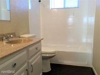 1526 Tarberry Rd, Houston TX  77088-5040 exterior