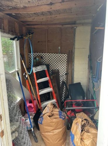 359 Carrington Ave, Woonsocket RI  02895-4622 exterior