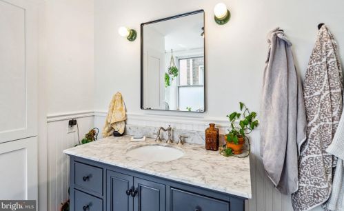 240 Fairmount Ave, Philadelphia PA  19123-2928 exterior