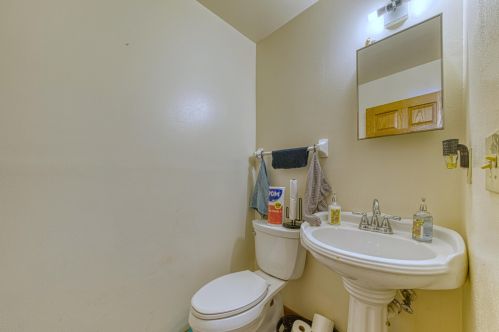 7249 97, Milwaukee WI 53225-2504 exterior