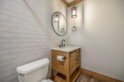 402 Amelia Ave, Tampa FL 33602-1804 exterior