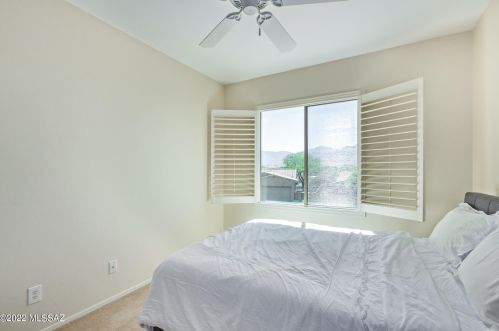 11779 Mesquite Holw Dr, Tucson AZ 85737-7350 exterior