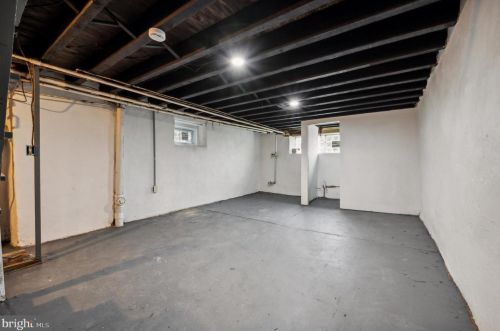 6937 19 St, Philadelphia PA 19146-2936 exterior