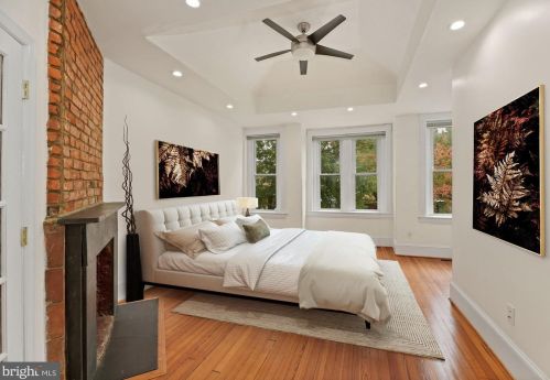 654 Morton Pl, Washington DC  20002-3428 exterior