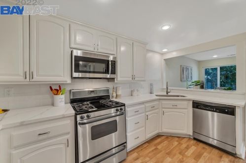 495 Folsom Cir, Milpitas CA 95035-3539 exterior