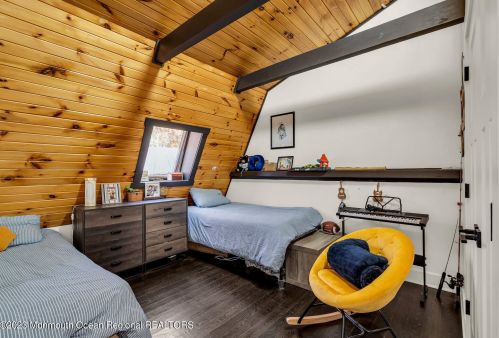 218 Chandler Rd, Jackson Twp NJ  08527-4339 exterior