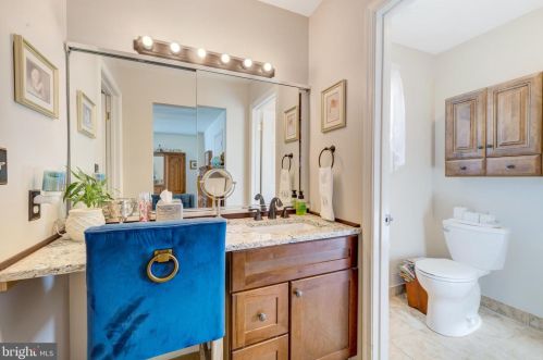 24 Fireside Cir, Columbus NJ 08022-1016 exterior