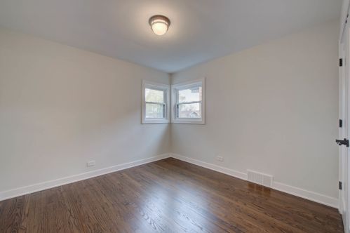 4852 La Crosse Ave, Chicago IL  60638-2119 exterior