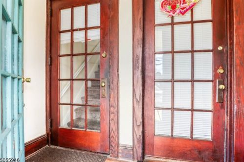 102 Morrison Rd, Springfield, NJ 07081-1111