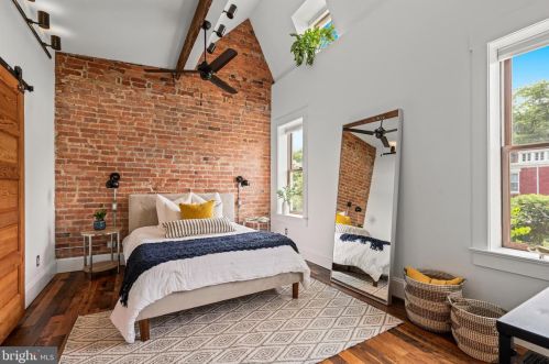 761 Hobart Pl, Washington DC 20001-3811 exterior