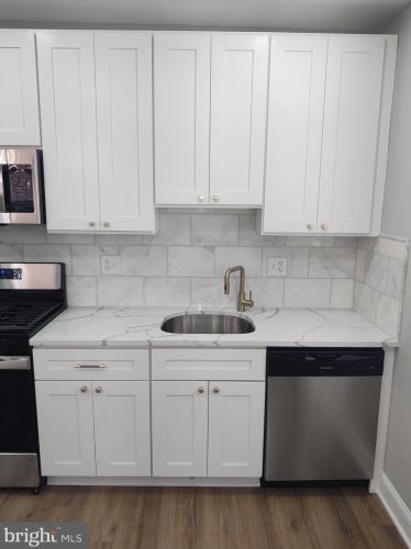 616 Godfrey Ave, Philadelphia PA 19126-3834 exterior