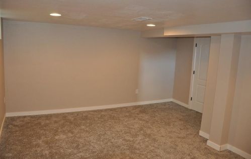 2053 105th St, Milwaukee WI  53227-1209 exterior