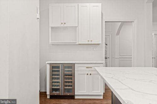 6424 City Ave, Philadelphia PA 19151-2410 exterior