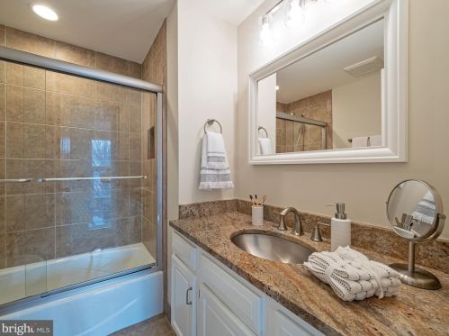 3801 Elbert Ave, Alexandria VA 22305-2058 exterior