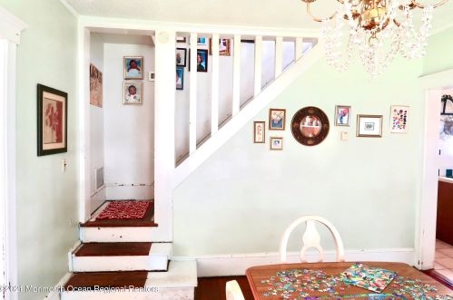 225 Cedar St, Oakhurst NJ 07755-1509 exterior