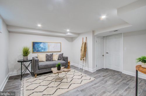 2104 Plyers Mill Rd, Silver Spring MD 20902-4223 exterior