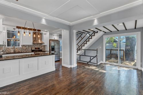 6749 Damen Ave, Chicago IL  60636-3204 exterior