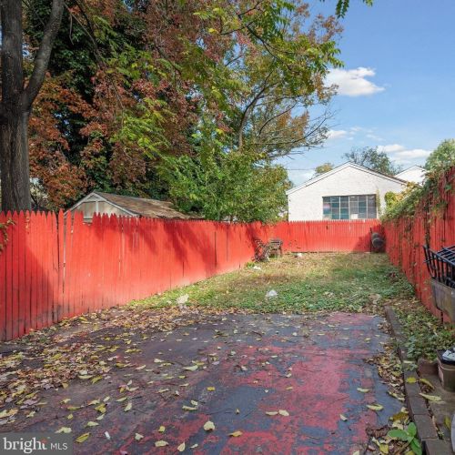 435 Ellis Ave, Darby PA 19023-2708 exterior