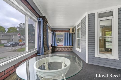 433 Adams St, Grand Rapids, MI 49507-1831