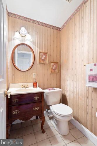 4 Bonnie Ln, Media PA 19063-5606 exterior