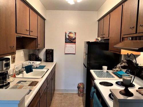 3039 Liberty Ave, Pittsburgh PA 15222-3701 exterior