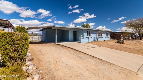 7631 Lakeside Dr, Tucson, AZ 85730-2429