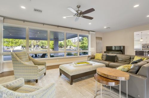 5828 3rd Ave, Phoenix AZ 85086-7201 exterior