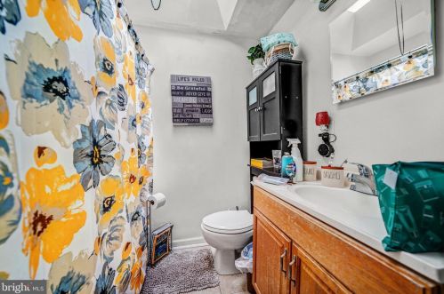 652 Ashland Ave, Manor PA 19036-1739 exterior