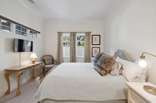 66 De Silva Is Dr, Mill Valley CA 94941-3037 exterior