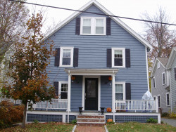 34 Sumner St, Newton, MA 02459-1641