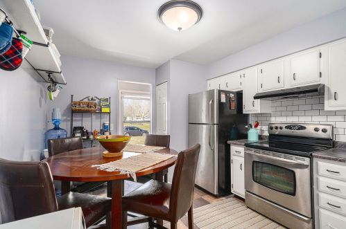 4762 Norfolk Cir, Kalamazoo MI  49024-3828 exterior