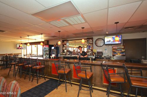 6210 Pinehurst Dr, Chandler AZ 85249-4039 exterior