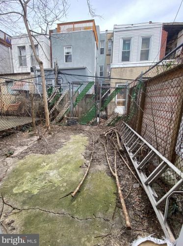 2331 Gerritt St, Philadelphia PA 19147-5821 exterior