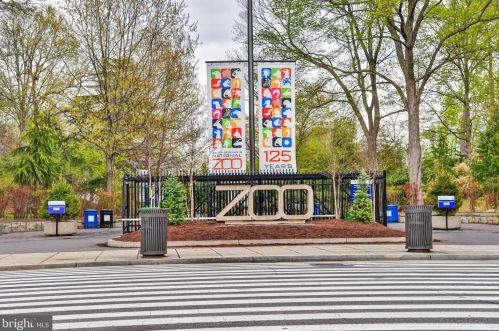 3883 Connecticut Ave, Washington DC  20008-4566 exterior