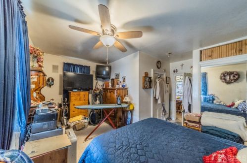 59 Howell Ave, Perth Amboy NJ 08863-1445 exterior