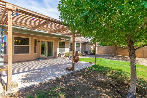 21602 33rd Ln, Phoenix AZ 85051-5942 exterior