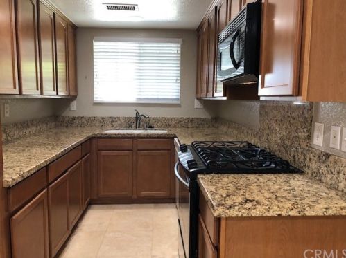 803 Walnut Ave, Brea, CA 92821-6462