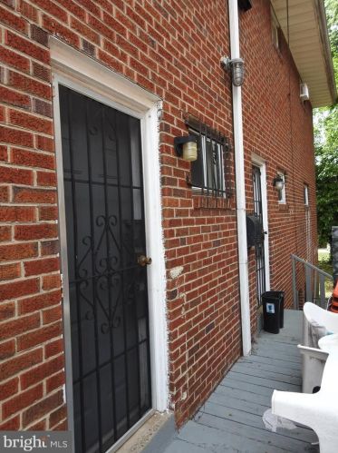 377 Morse St, Camden NJ 08105-2710 exterior