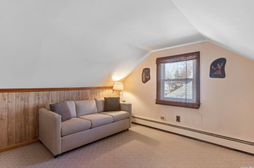 350 Clayton St, Central Islip NY 11722-3004 exterior